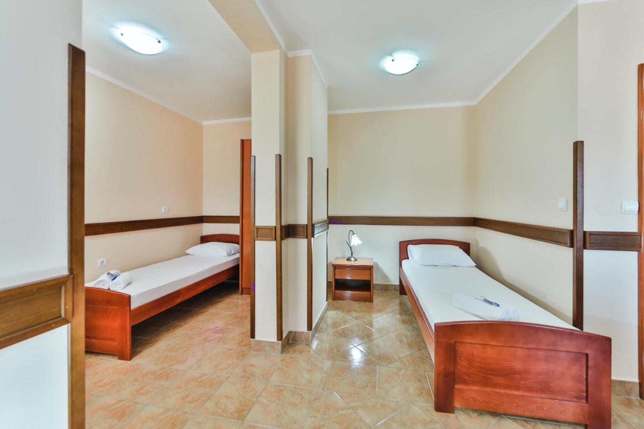 Garni Hotel Koral Budva Buitenkant foto